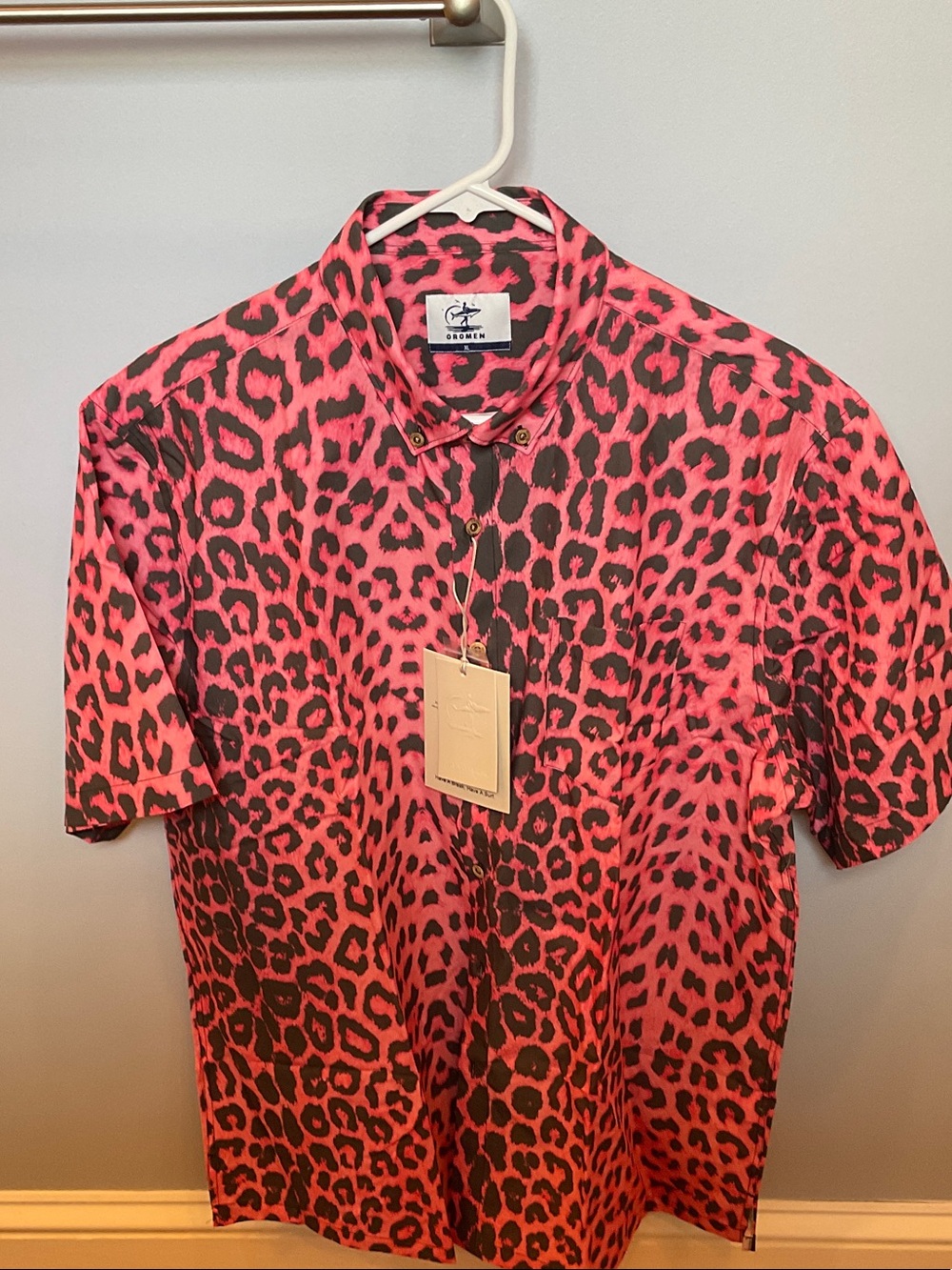 Omen  Pink Leopard Print Short Sleeve Button-Down Shirt